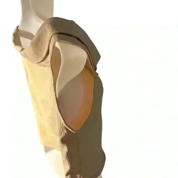 Zara Cream Off the Shoulder‎ Crop Top - Picture 3 of 4